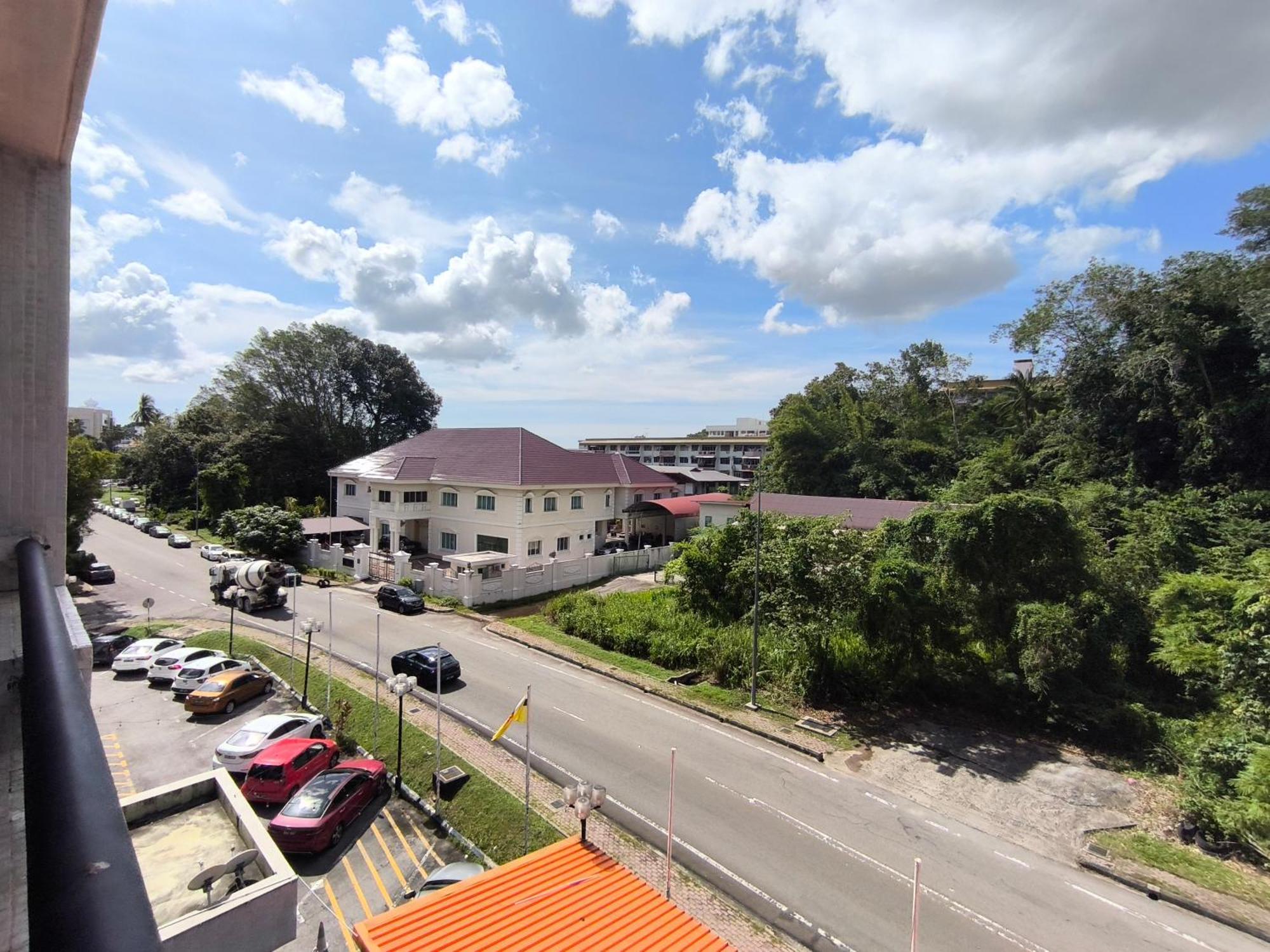 Jubilee Hotel Bandar Seri Begawan Bagian luar foto