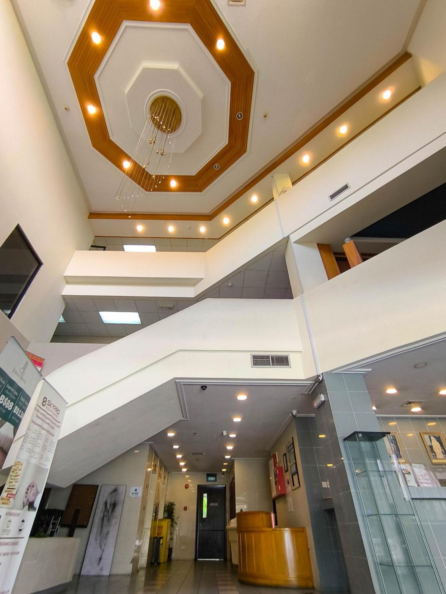 Jubilee Hotel Bandar Seri Begawan Bagian luar foto