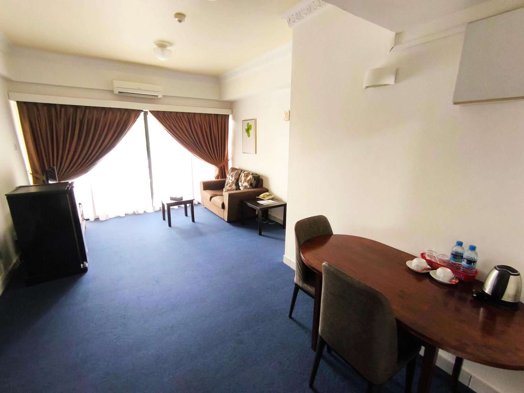Jubilee Hotel Bandar Seri Begawan Bagian luar foto