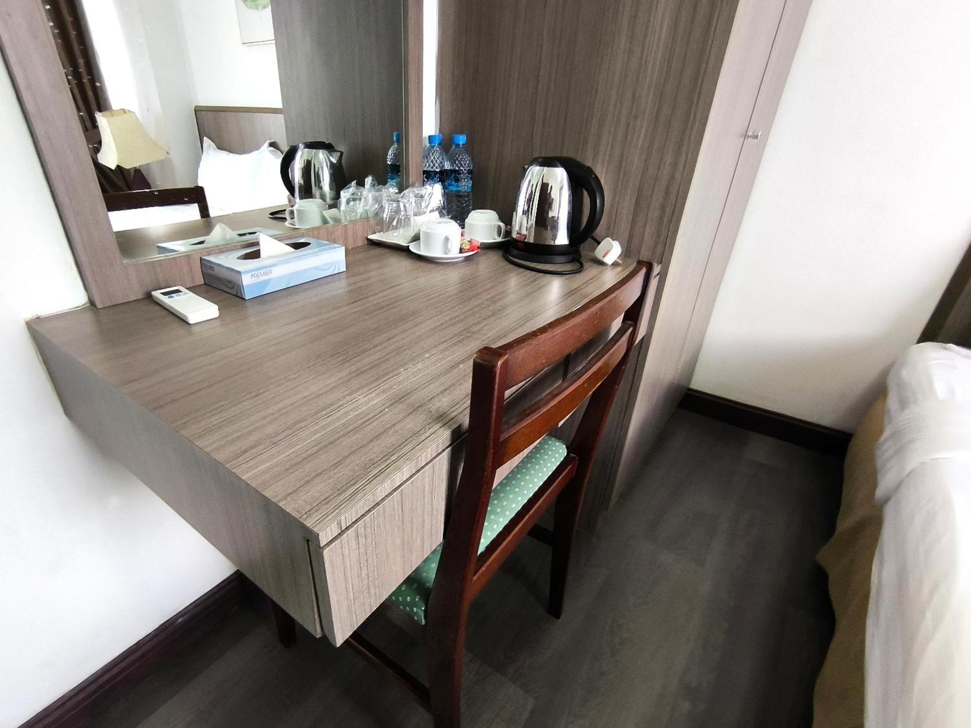 Jubilee Hotel Bandar Seri Begawan Bagian luar foto