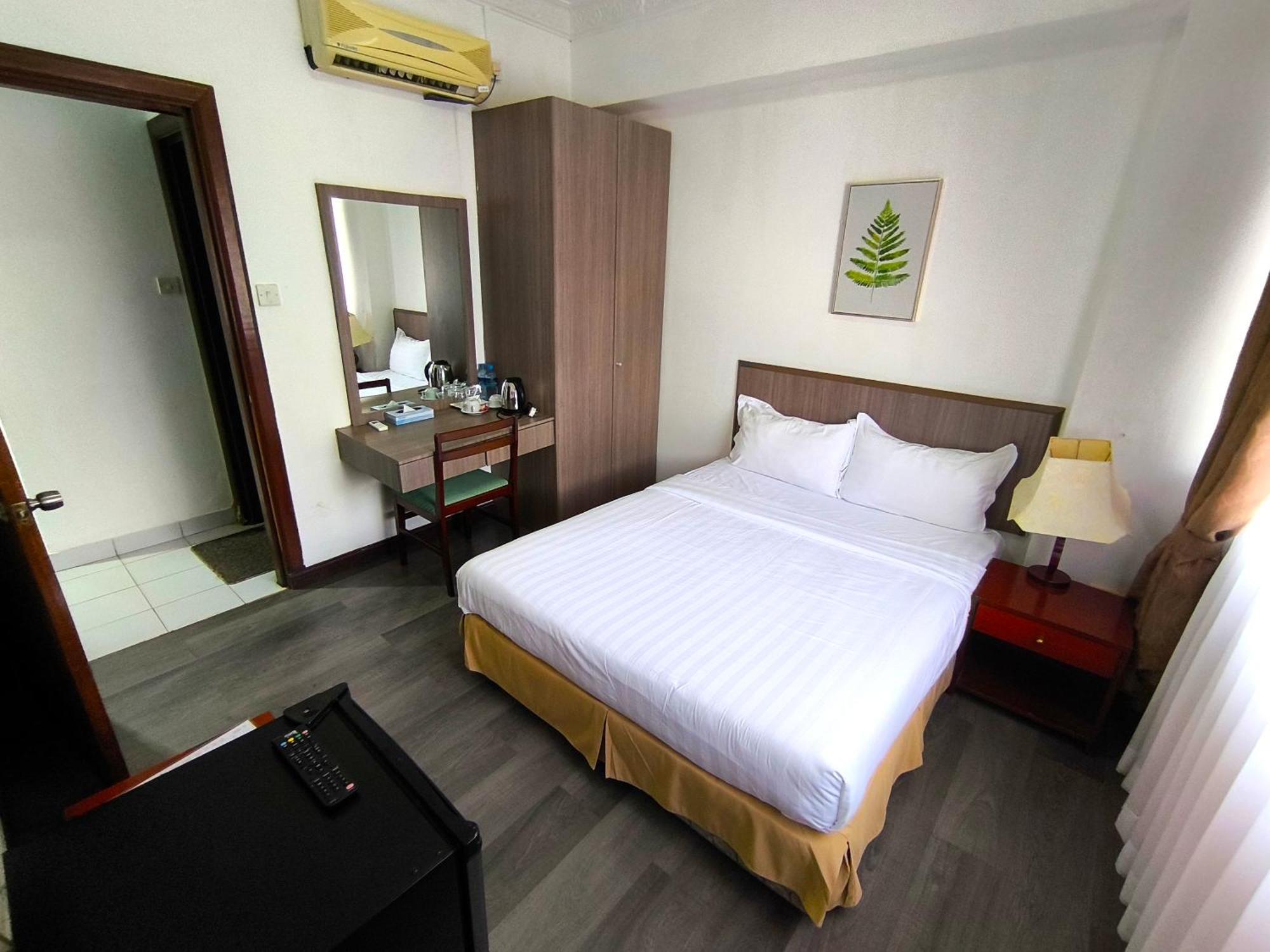 Jubilee Hotel Bandar Seri Begawan Bagian luar foto