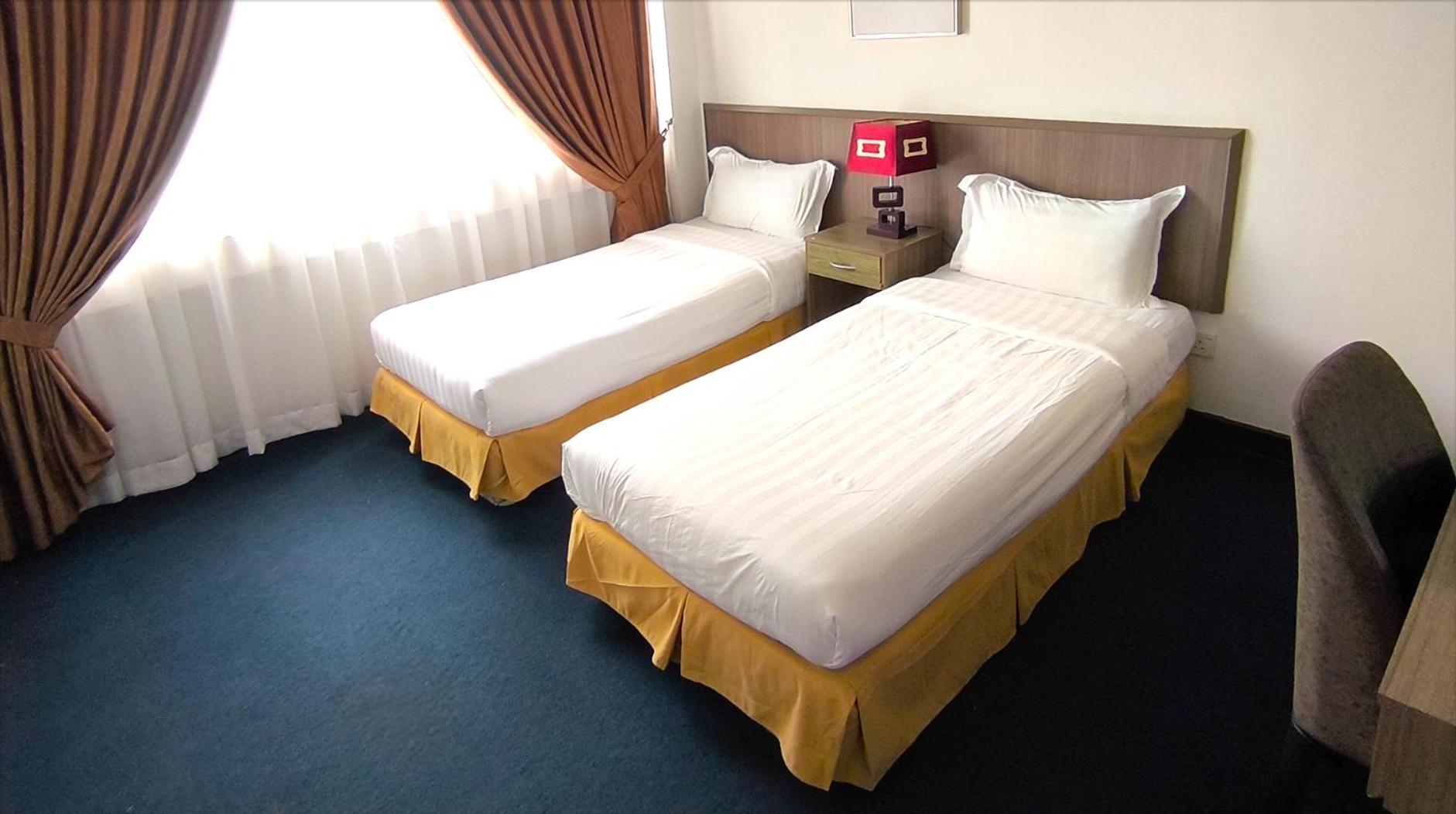 Jubilee Hotel Bandar Seri Begawan Bagian luar foto