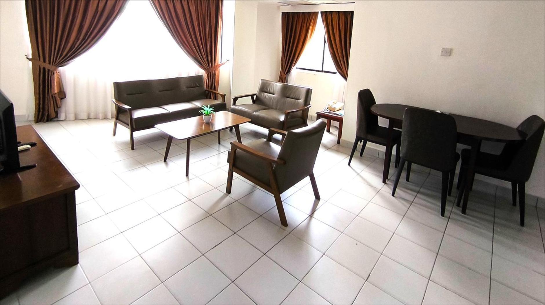 Jubilee Hotel Bandar Seri Begawan Bagian luar foto
