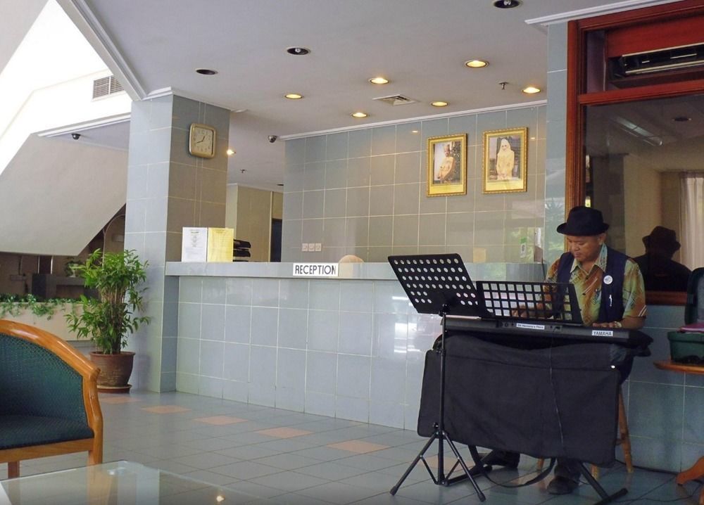 Jubilee Hotel Bandar Seri Begawan Bagian luar foto